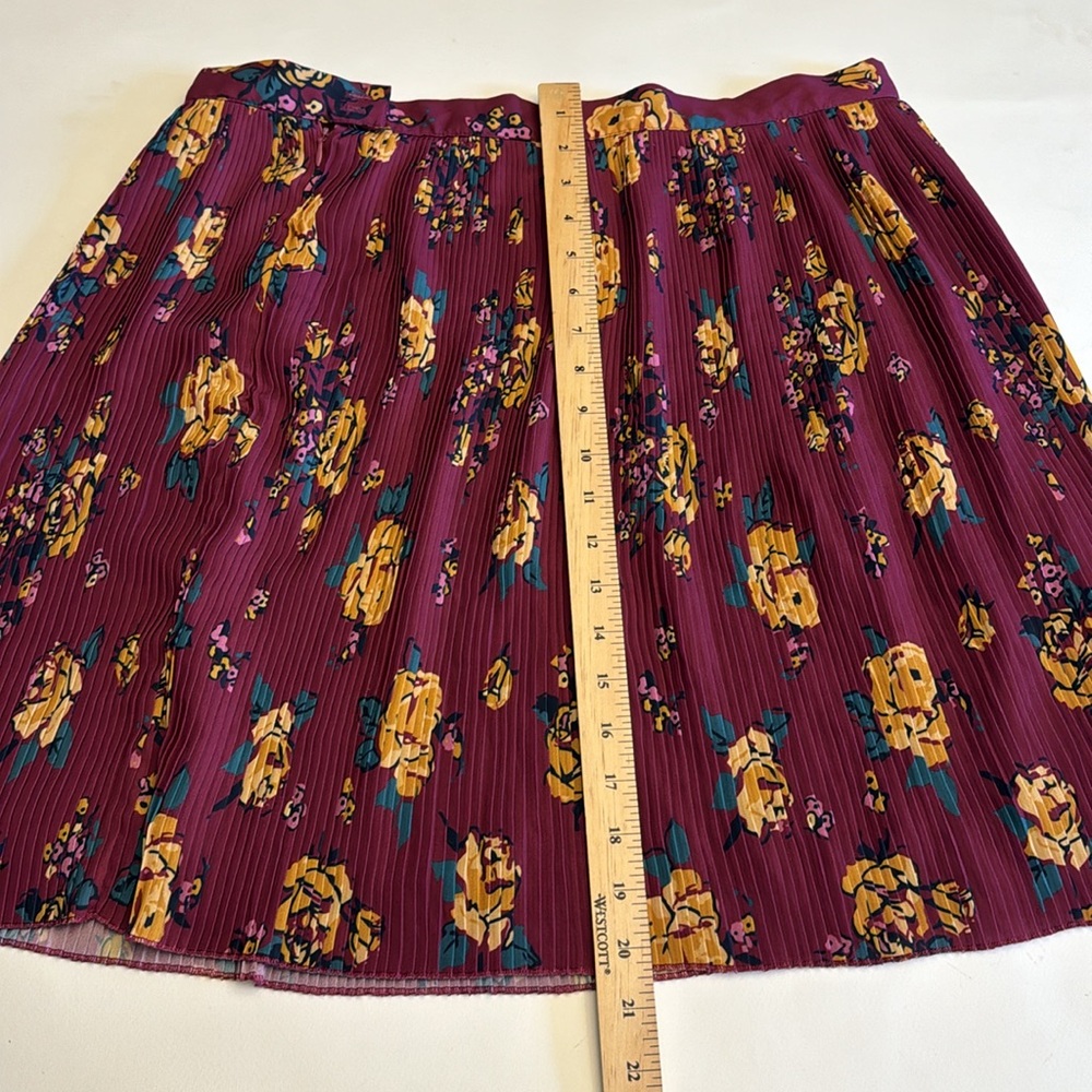 ModCloth skirt - Picture 3 of 3
